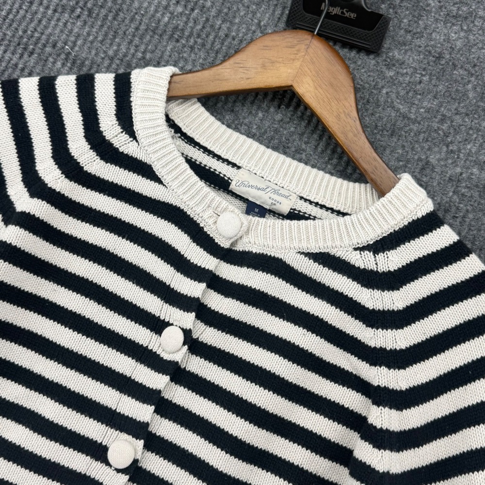 Universal Thread Cardigan Women Size M Black Cream Excellent Striped Cropped